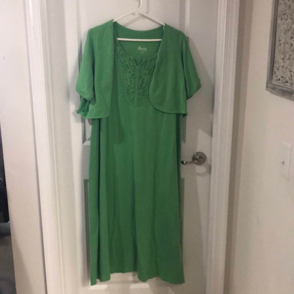 Shortsleeved Green Dress